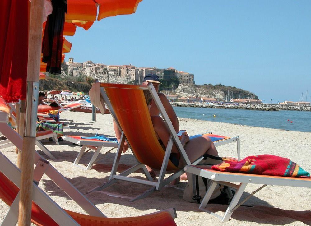 פרגליה Hotel Tirreno מראה חיצוני תמונה