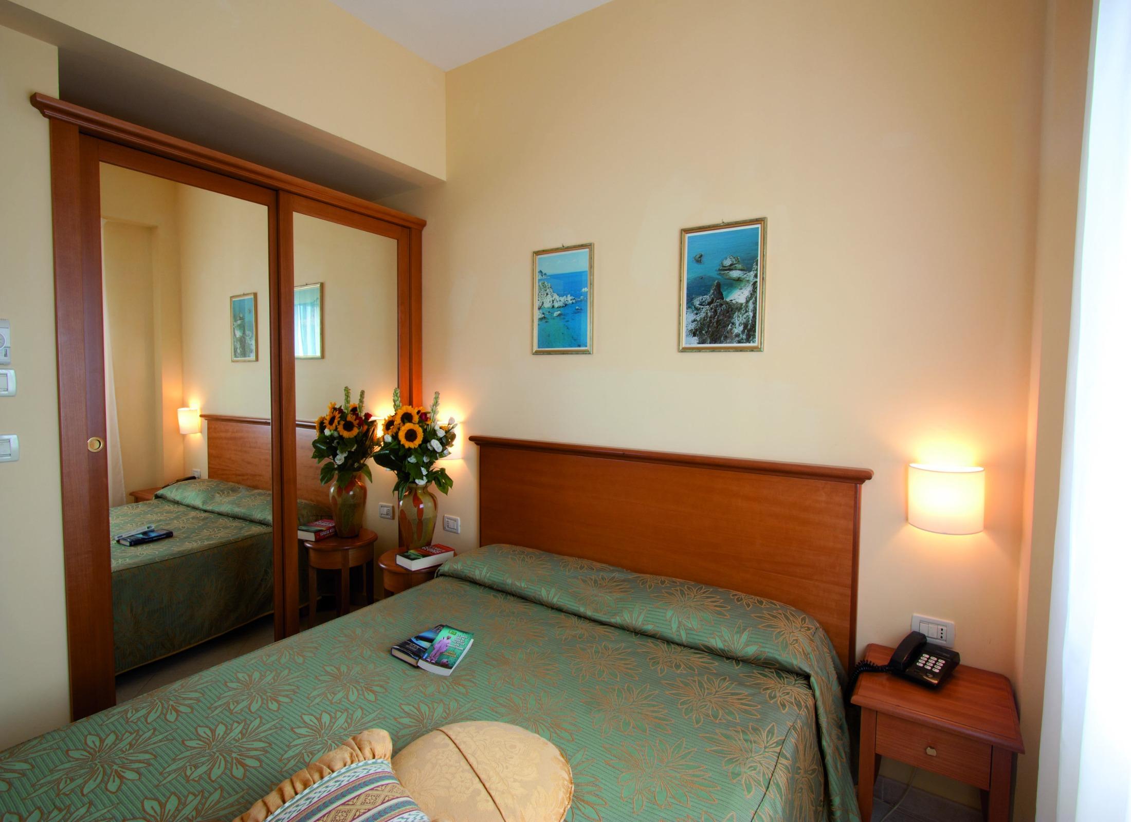 פרגליה Hotel Tirreno מראה חיצוני תמונה
