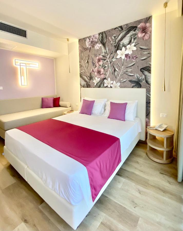 פרגליה Hotel Tirreno מראה חיצוני תמונה