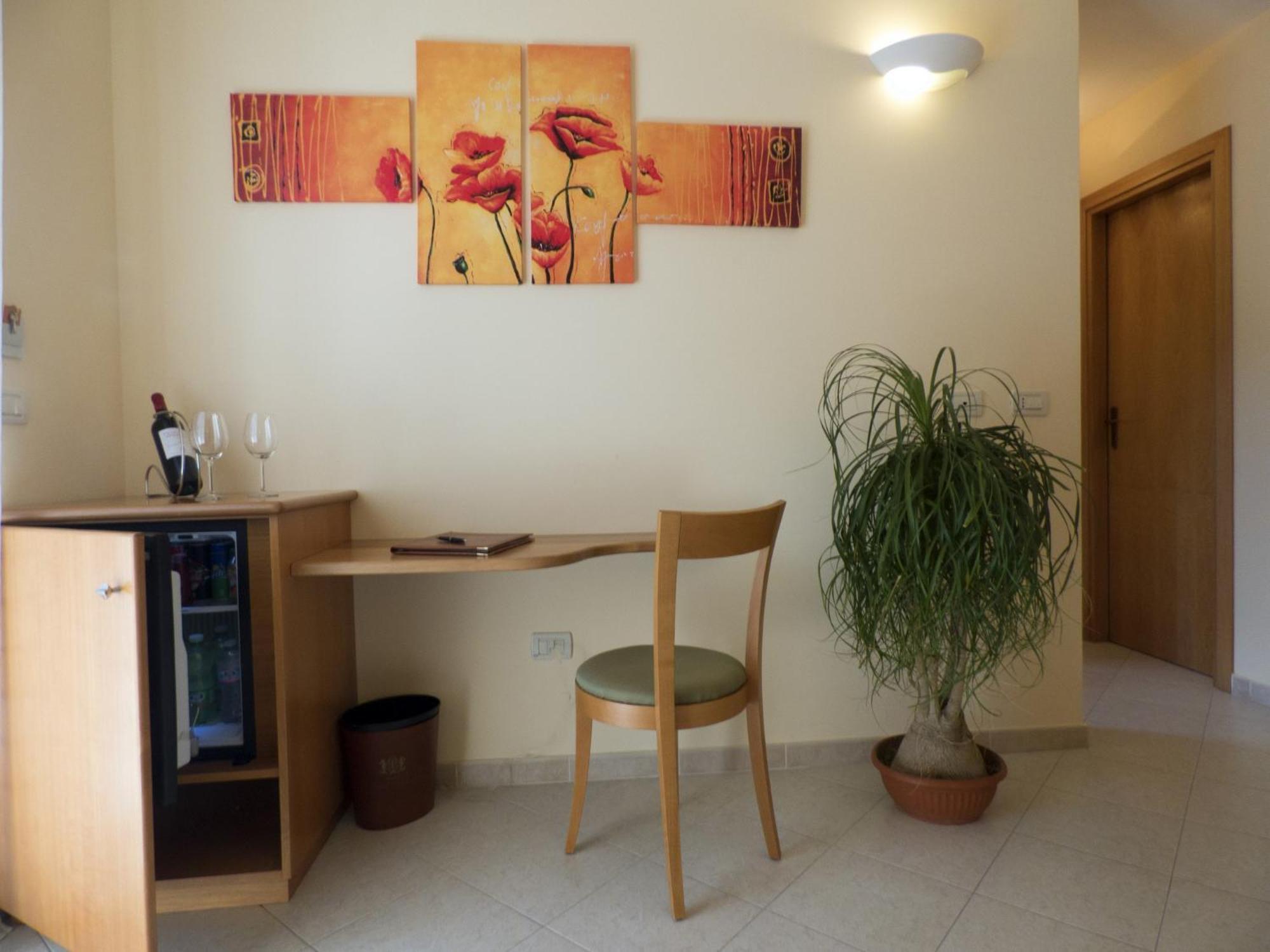 פרגליה Hotel Tirreno מראה חיצוני תמונה
