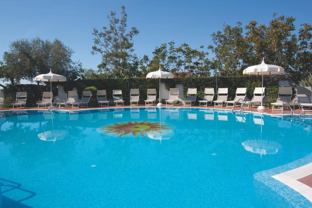 פרגליה Hotel Tirreno מראה חיצוני תמונה